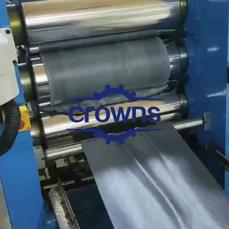 Rubber calendering machine is calendering rubber sheet